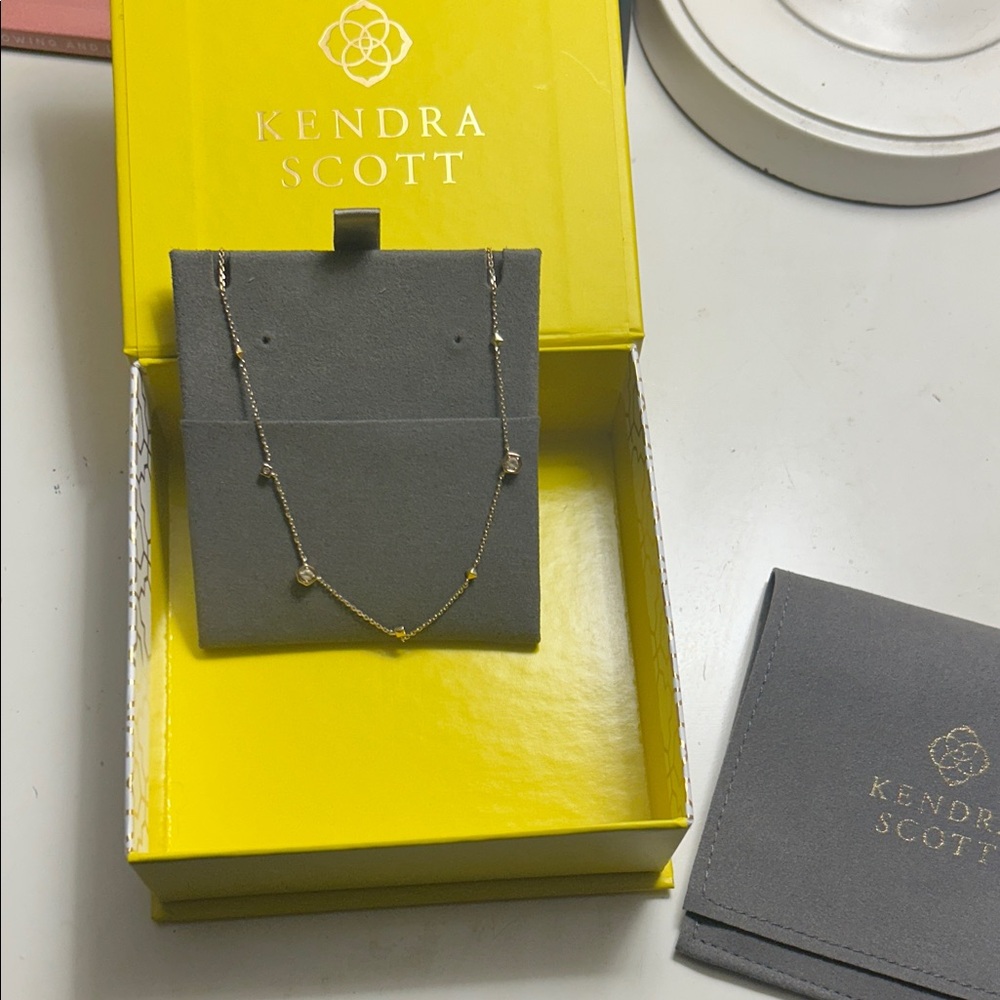 Kendra Scott Delicate Gold Necklace - Picture 2 of 6